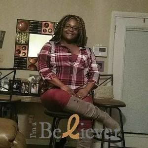 Meet your Posher, Stephanie